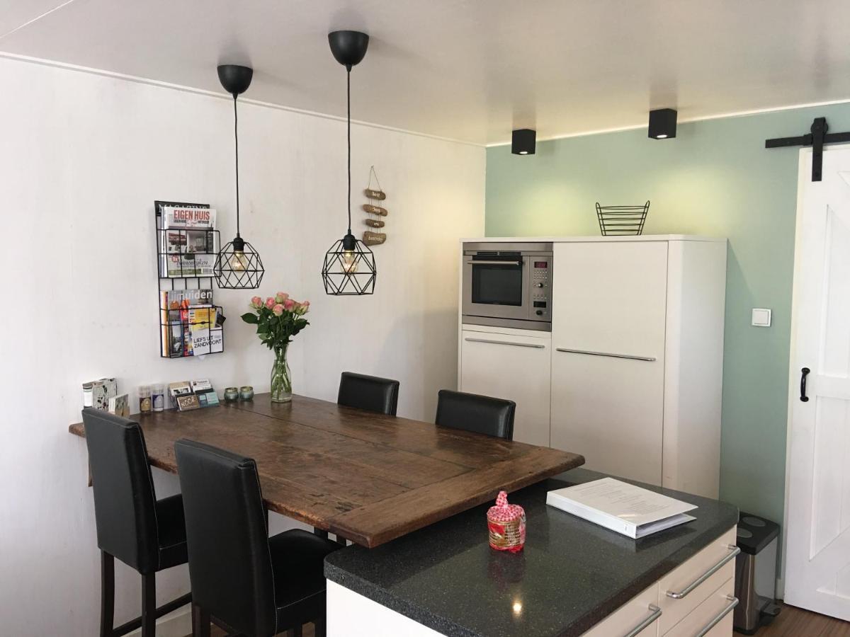 Annadora Beach House - Private Parking ซานด์โวร์ต ภายนอก รูปภาพ